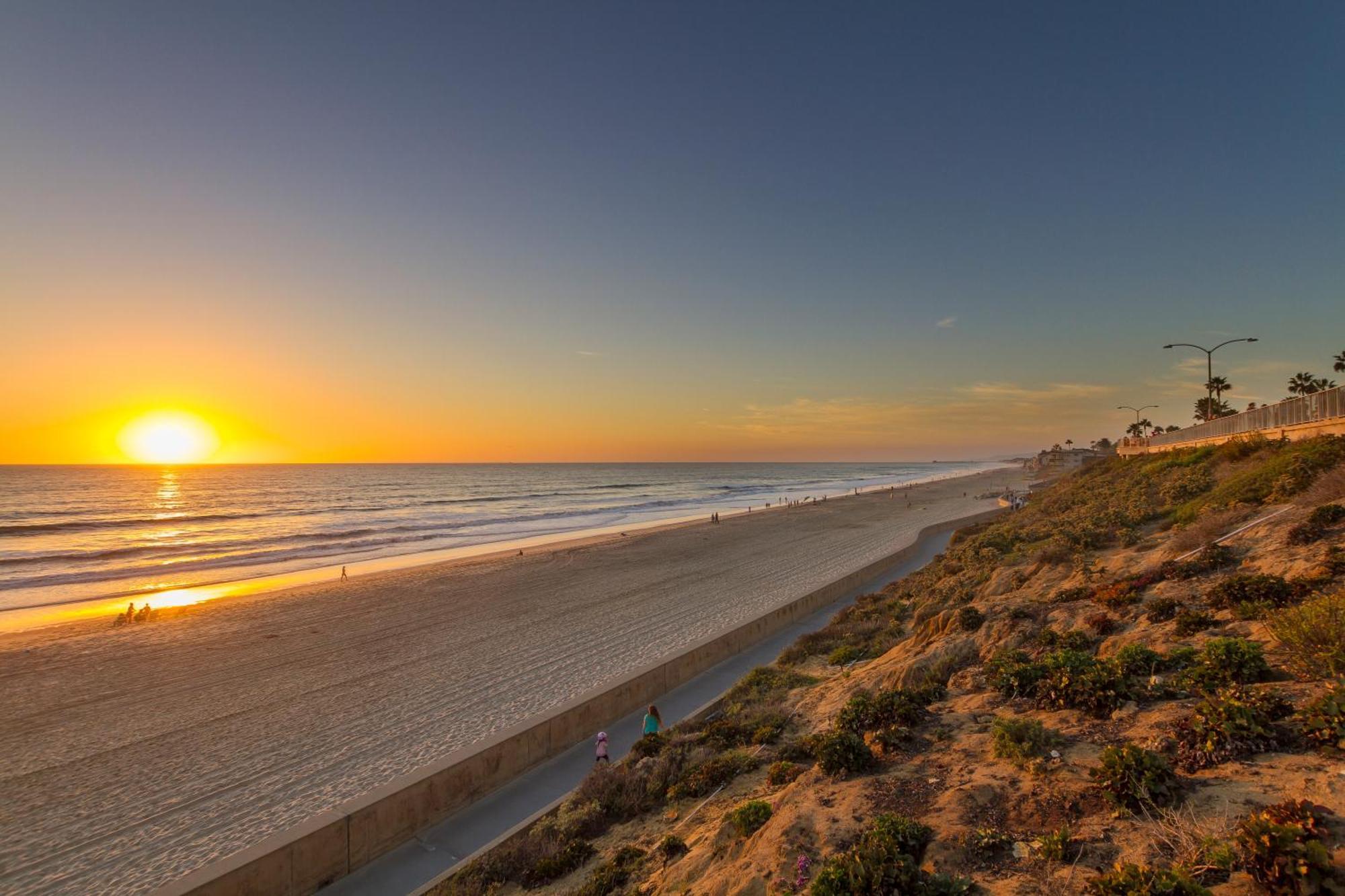 90 Walk Score, Steps To Beach, Dining Villa Carlsbad Exterior photo